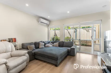 Property photo of 4/29 Coot Way Tapping WA 6065