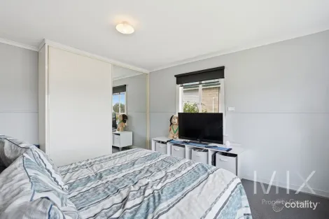 Property photo of 52 Edinburgh Crescent Goodwood TAS 7010