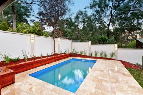 Property photo of 33 Hillcrest Road Eltham North VIC 3095