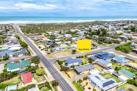 15 Beach Rd, Goolwa Beach, SA 5214