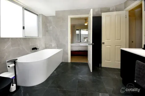 Property photo of 27 Aquamarine Drive Toormina NSW 2452