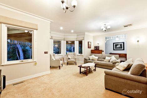 Property photo of 33 Hillcrest Road Eltham North VIC 3095