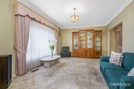 Property photo of 729 Waverley Road Glen Waverley VIC 3150