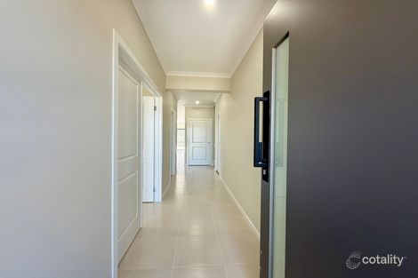 Property photo of 38 Mantis Circuit Tarneit VIC 3029