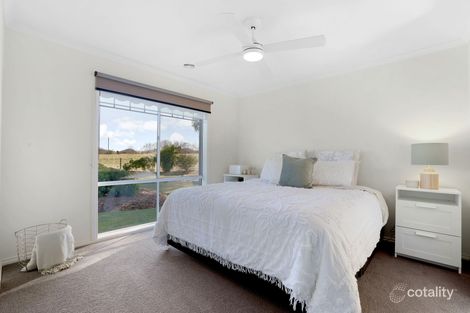 Property photo of 11 Alberta Way Berwick VIC 3806