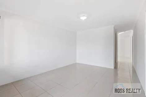 Property photo of 14 Dillwynia Bend Banksia Grove WA 6031