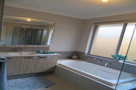 Property photo of 43 Gutmann Parkway Dalyellup WA 6230