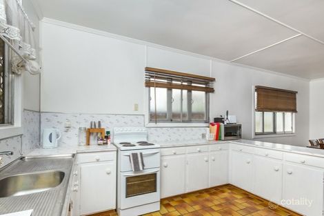 Property photo of 175 Mostyn Street Berserker QLD 4701