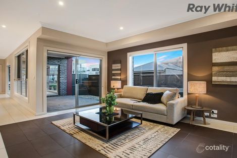 Property photo of 1 Kensington Street Caroline Springs VIC 3023