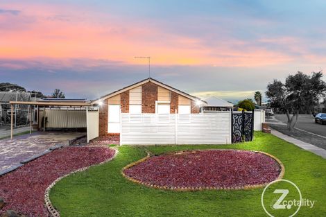 Property photo of 4 Pinnacle Crescent Brookfield VIC 3338