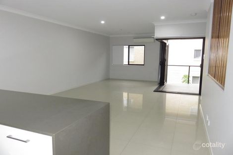 Property photo of 2/53 Lambton Street Annerley QLD 4103