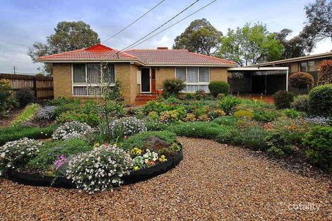 Property photo of 3 Yarraburn Grove Scoresby VIC 3179