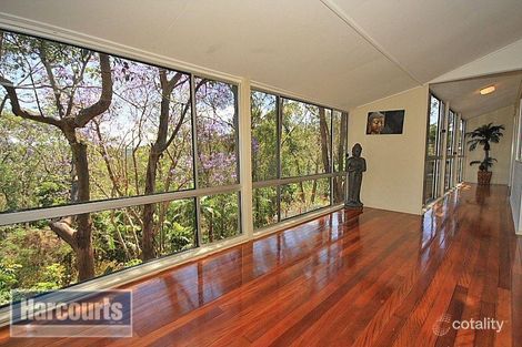 11 Barber Rd, Ferny Hills, QLD 4055