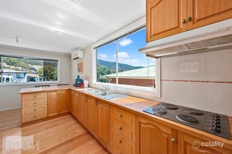Property photo of 31 Centenary Crescent Claremont TAS 7011
