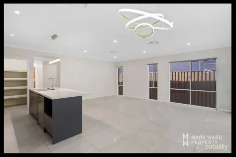 Property photo of 3 Whimbrel Street Pallara QLD 4110