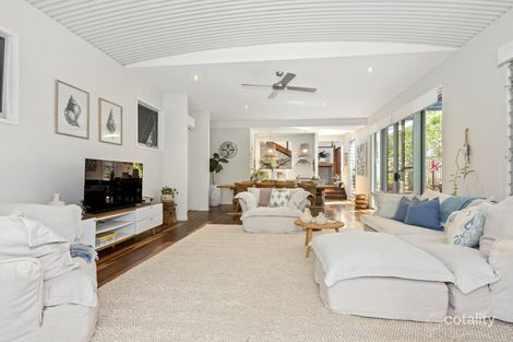 Property photo of 19 Beech Lane Casuarina NSW 2487