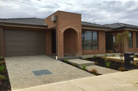 Property photo of 3/22 Dalray Crescent Kurunjang VIC 3337