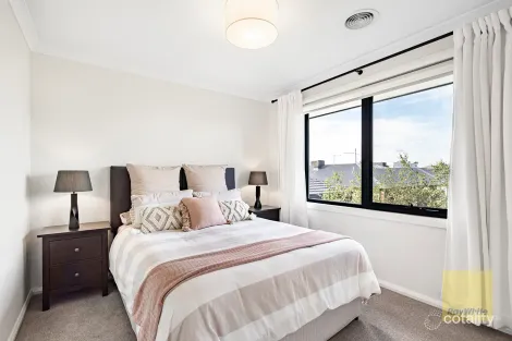 Property photo of 26 Fold Circuit Bonnie Brook VIC 3335