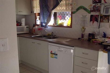 Property photo of 32 Sunset Drive Thabeban QLD 4670