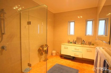 Property photo of 2 Glenwood Avenue Beaumaris VIC 3193