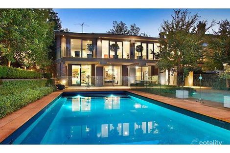Property photo of 28 Linlithgow Road Toorak VIC 3142