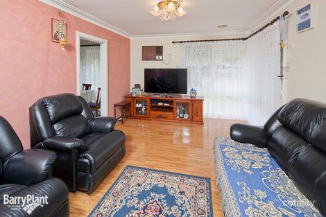 Property photo of 10 Devira Street Dandenong North VIC 3175