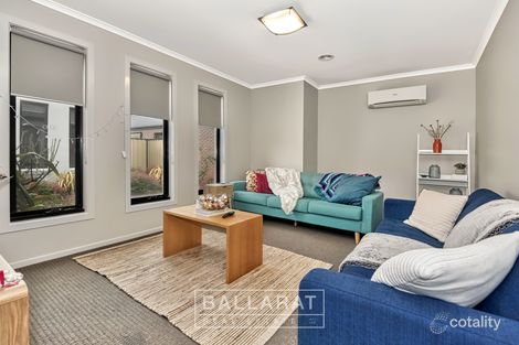 Property photo of 1/1446A Gregory Street Lake Wendouree VIC 3350