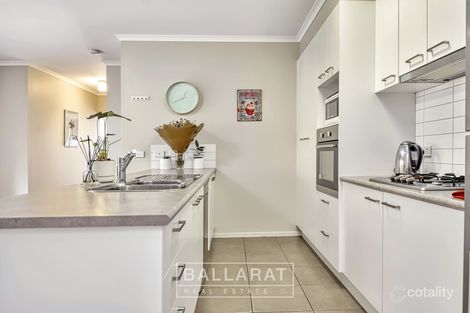 Property photo of 1/1446A Gregory Street Lake Wendouree VIC 3350
