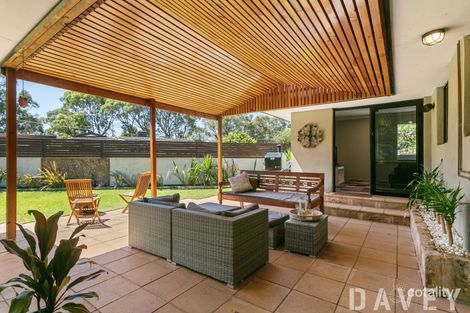 4 Aberfeldy Cres, Duncraig, WA 6023