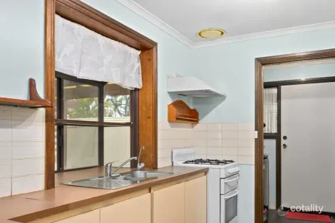 Property photo of 6 Bradman Court Morphett Vale SA 5162