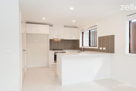 Property photo of 31 Brookfields Mews Lavington NSW 2641