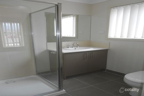 Property photo of 33 Michael Place Point Cook VIC 3030