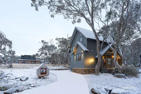 10b Horsehair Bend, Dinner Plain, VIC 3898