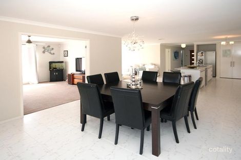 Property photo of 13 Broadstone Way Cranbourne VIC 3977