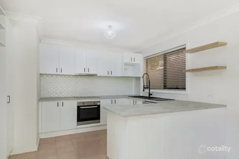 Property photo of 10 Fuchsia Crescent Quakers Hill NSW 2763