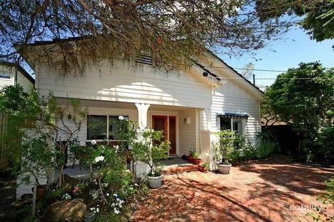 16 Holywood Gr, Carnegie, VIC 3163