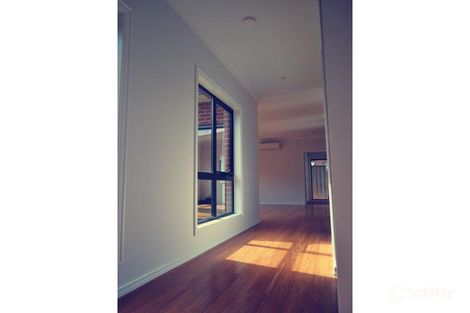 Property photo of 4/16 Burns Avenue Clayton South VIC 3169