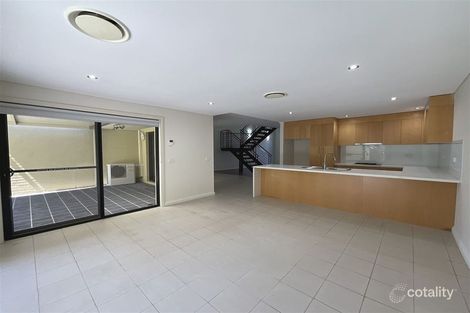 Property photo of 33 Parkside Crescent Campbelltown NSW 2560