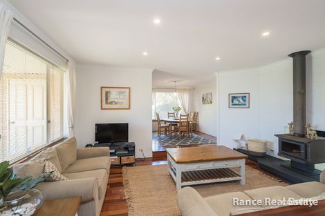 Property photo of 19 Collaroy Court Kallaroo WA 6025