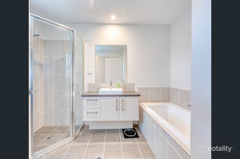 Property photo of 3 Faulkner Way Edmondson Park NSW 2174