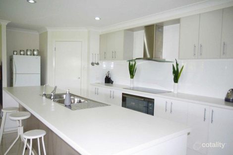 Property photo of 42 Ivy Crescent Old Bar NSW 2430
