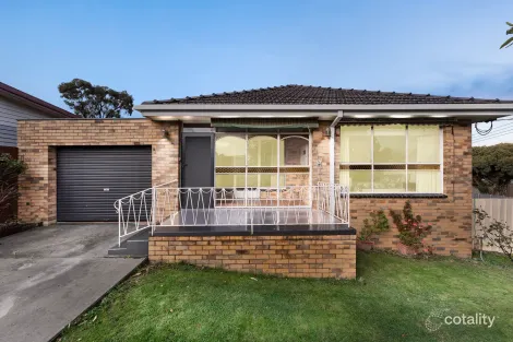 Property photo of 15 Blaxland Drive Sunbury VIC 3429