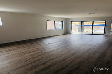 Property photo of 26 Angophora Crescent Craigieburn VIC 3064