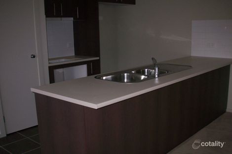 11/30-40 College St, Caroline Springs, VIC 3023