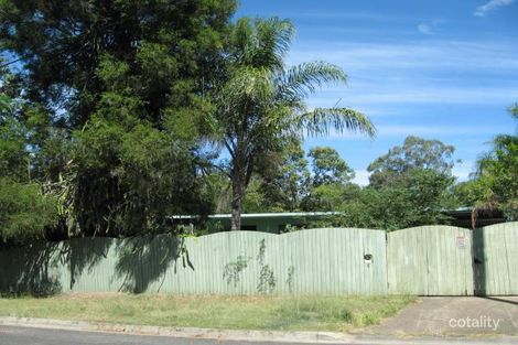 6 Barbour St, Esk, QLD 4312