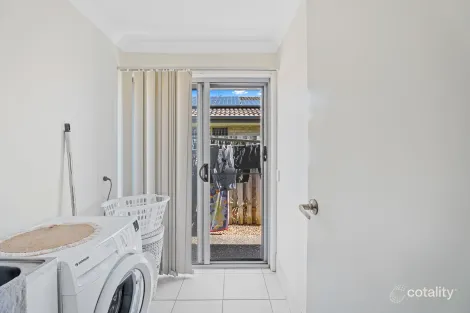 Property photo of 16 Oxley Circuit Urraween QLD 4655