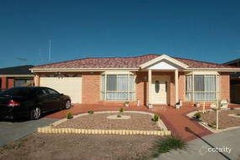 Property photo of 8 Lambie Way Roxburgh Park VIC 3064