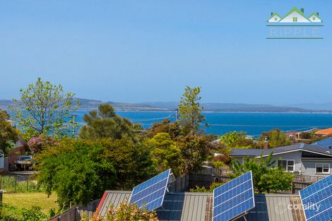 Property photo of 13 Calder Crescent Blackmans Bay TAS 7052