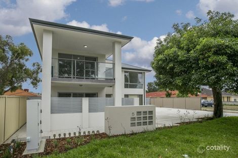 2/5 Parkview Pde, Redcliffe, WA 6104