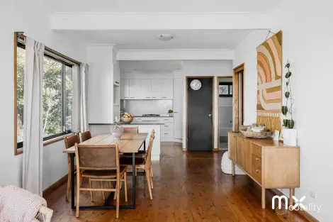 Property photo of 12 Arunta Drive Thirroul NSW 2515